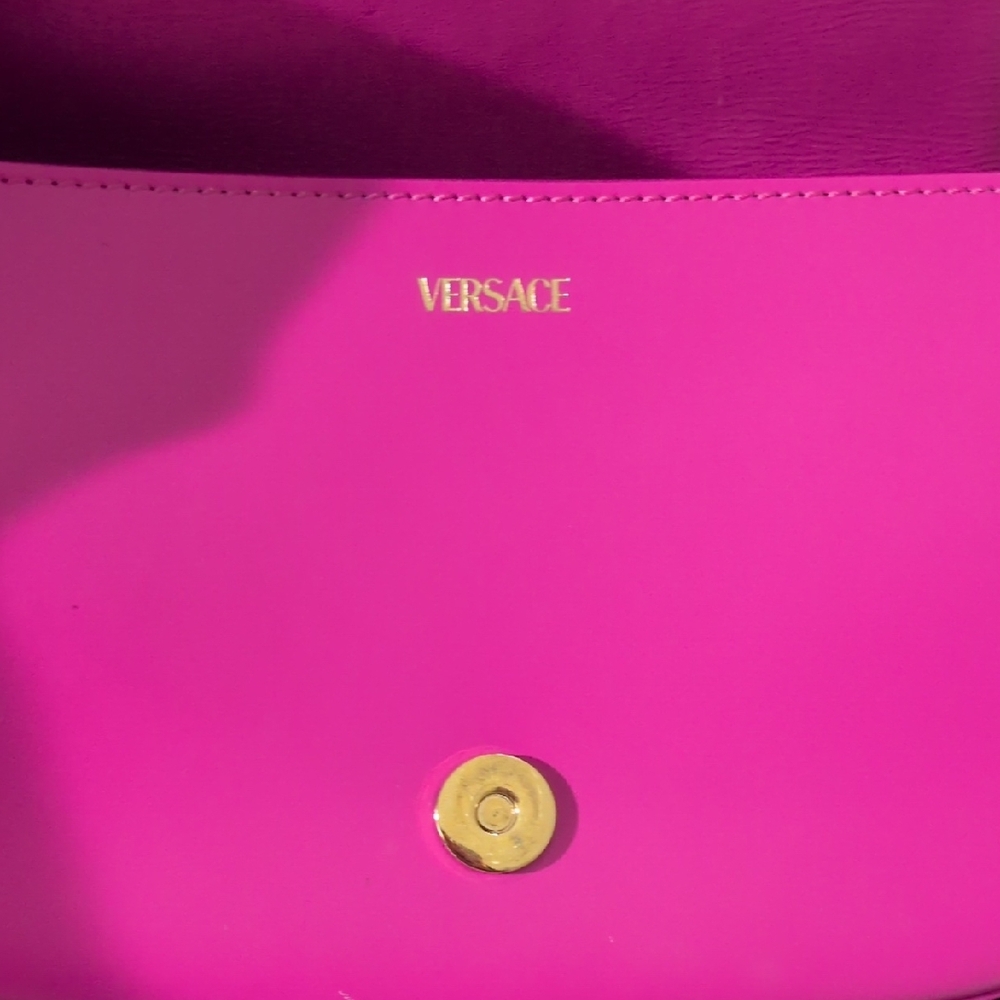 VERSACE HANDBAG Fuchsia Leather Crossbody with Gold Greek Hardware - Picture 8 of 14